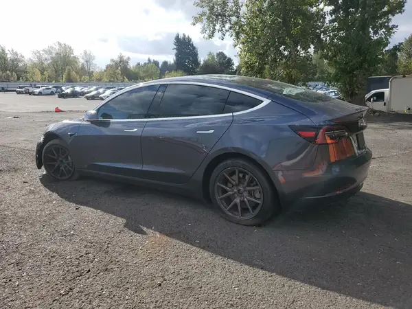 5YJ3E1EA8JF117964 2018 TESLA MODEL 3 - Image 2