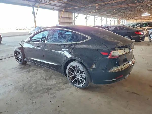 5YJ3E1EA8JF122940 2018 TESLA MODEL 3 - Image 2