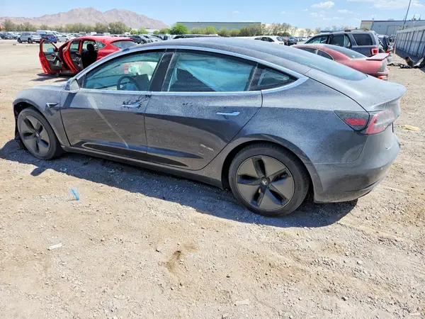 5YJ3E1EA8JF123862 2018 TESLA MODEL 3 - Image 2