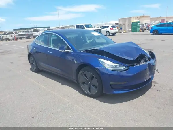 5YJ3E1EA8JF125014 2018 TESLA MODEL 3 - Image 1