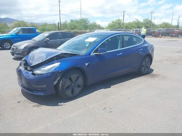 5YJ3E1EA8JF125014 2018 TESLA MODEL 3 - Image 2