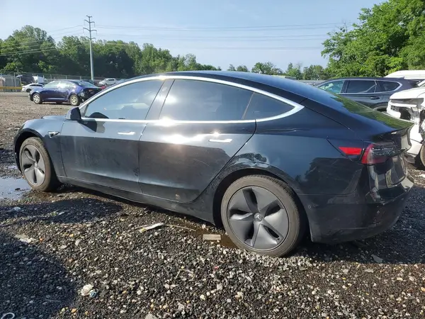 5YJ3E1EA8JF152035 2018 TESLA MODEL 3 - Image 2