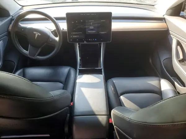 5YJ3E1EA8JF152035 2018 TESLA MODEL 3 - Image 8