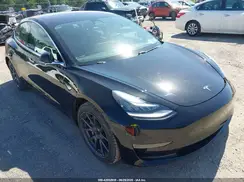 5YJ3E1EA8JF152214 2018 TESLA MODEL 3