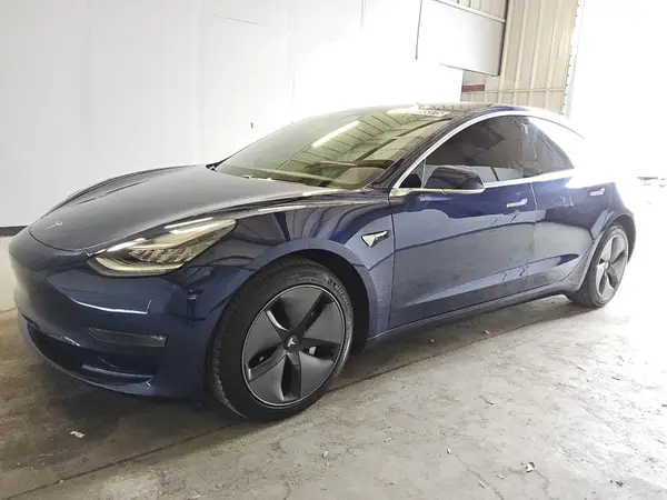 5YJ3E1EA8JF155727 2018 TESLA MODEL 3 - Image 1