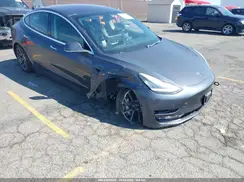 5YJ3E1EA8JF156702 2018 TESLA MODEL 3