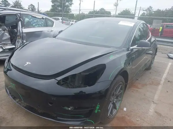 5YJ3E1EA8JF157221 2018 TESLA MODEL 3 - Image 2