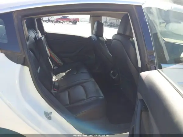 5YJ3E1EA8JF162144 2018 TESLA MODEL 3 - Image 8