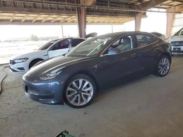 5YJ3E1EA8JF163066 2018 TESLA MODEL 3 - Image 1