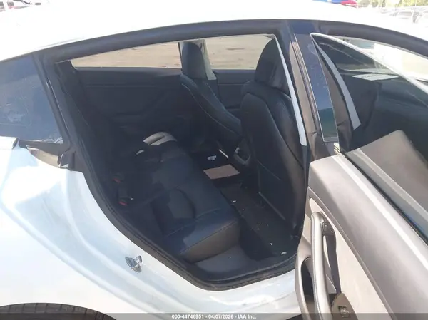 5YJ3E1EA8JF164606 2018 TESLA MODEL 3 - Image 8