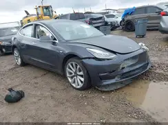 5YJ3E1EA8JF169109 2018 TESLA MODEL 3