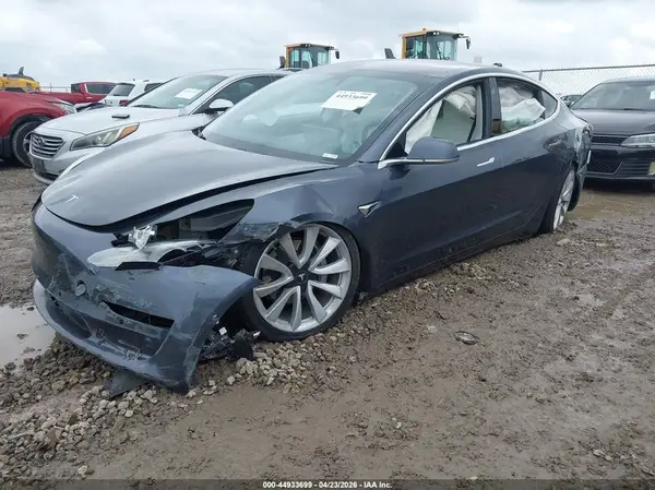 5YJ3E1EA8JF169109 2018 TESLA MODEL 3 - Image 2
