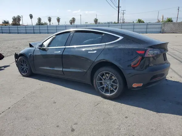 5YJ3E1EA8JF172141 2018 TESLA MODEL 3 - Image 2