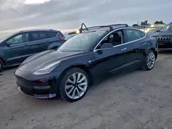 5YJ3E1EA8JF173113 2018 TESLA MODEL 3