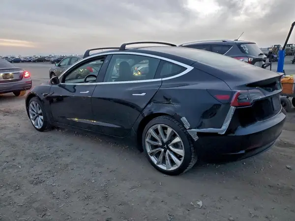 5YJ3E1EA8JF173113 2018 TESLA MODEL 3 - Image 2