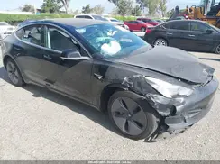5YJ3E1EA8JF173211 2018 TESLA MODEL 3