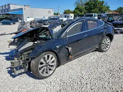 5YJ3E1EA8JF175847 2018 TESLA MODEL 3