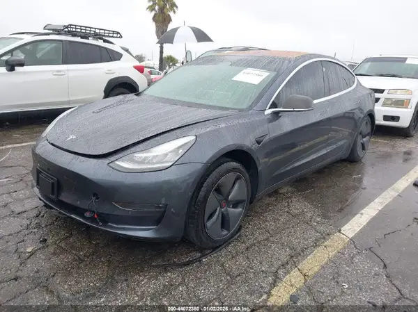 5YJ3E1EA8KF190270 2019 TESLA MODEL 3 - Image 2