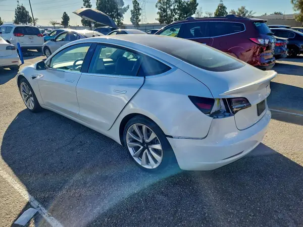 5YJ3E1EA8KF301352 2019 TESLA MODEL 3 - Image 2