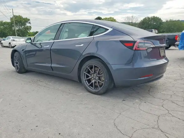 5YJ3E1EA8KF307605 2019 TESLA MODEL 3 - Image 2