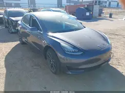 5YJ3E1EA8KF308141 2019 TESLA MODEL 3