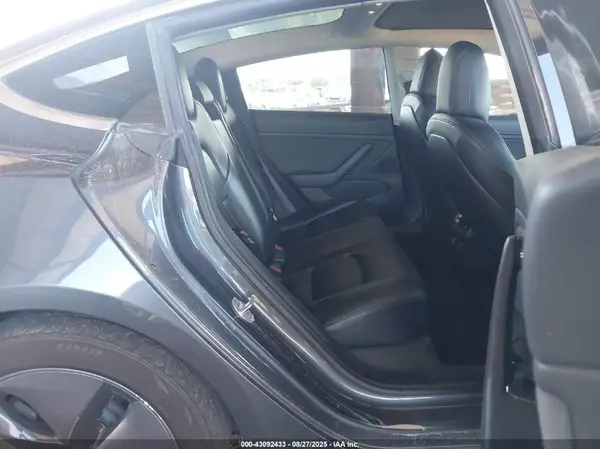 5YJ3E1EA8KF317194 2019 TESLA MODEL 3 - Image 8
