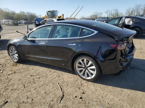 5YJ3E1EA8KF327742 2019 TESLA MODEL 3 - Image 2