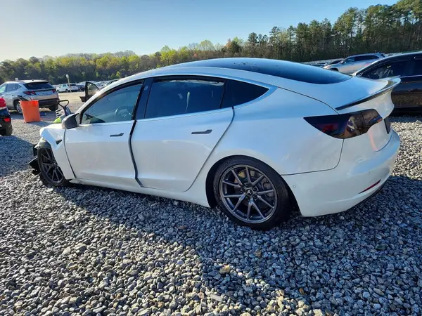 5YJ3E1EA8KF331614 2019 TESLA MODEL 3 - Image 2