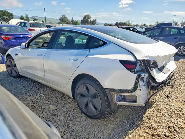 5YJ3E1EA8KF337509 2019 TESLA MODEL 3 - Image 2