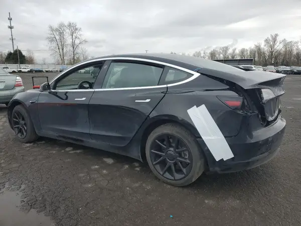 5YJ3E1EA8KF394910 2019 TESLA MODEL 3 - Image 2