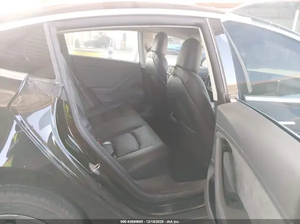 5YJ3E1EA8KF399380 2019 TESLA MODEL 3 - Image 8