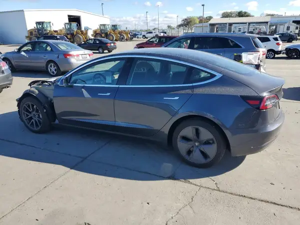 5YJ3E1EA8KF400432 2019 TESLA MODEL 3 - Image 2