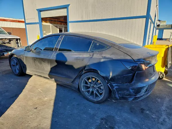 5YJ3E1EA8KF400852 2019 TESLA MODEL 3 - Image 2