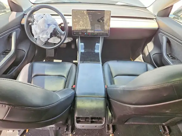5YJ3E1EA8KF401886 2019 TESLA MODEL 3 - Image 8