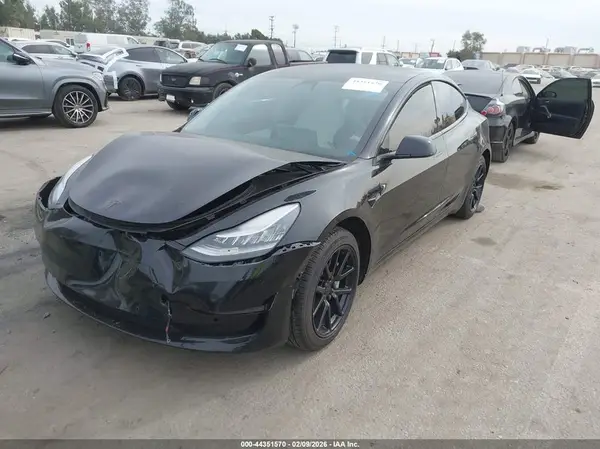 5YJ3E1EA8KF402648 2019 TESLA MODEL 3 - Image 2