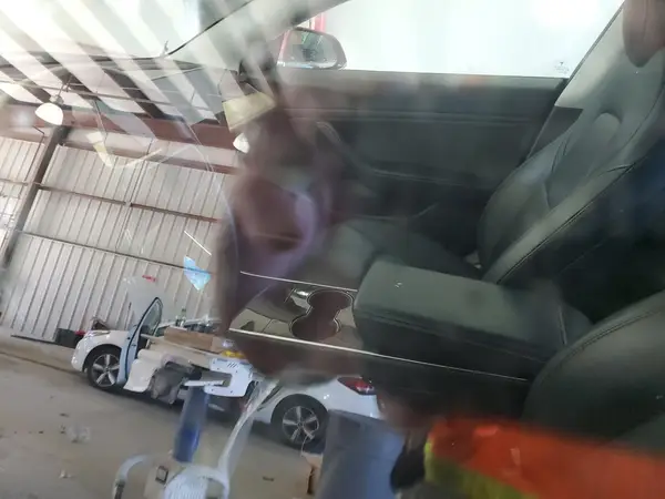 5YJ3E1EA8KF407574 2019 TESLA MODEL 3 - Image 8