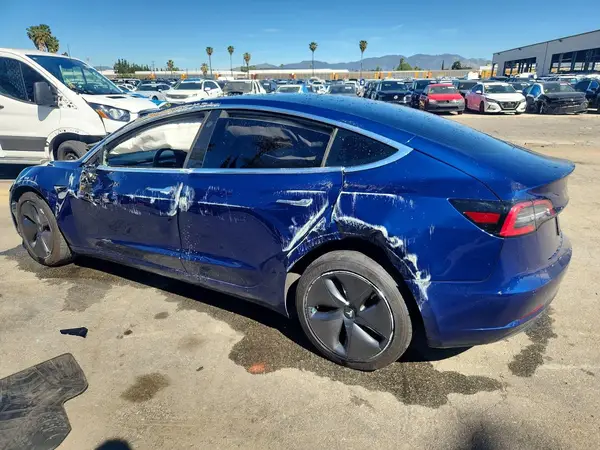 5YJ3E1EA8KF411740 2019 TESLA MODEL 3 - Image 2