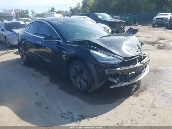 5YJ3E1EA8KF415769 2019 TESLA MODEL 3 - Image 1