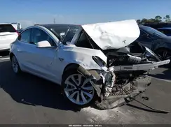 5YJ3E1EA8KF417649 2019 TESLA MODEL 3