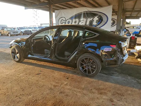 5YJ3E1EA8KF421071 2019 TESLA MODEL 3 - Image 2