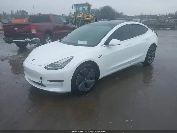 5YJ3E1EA8KF426500 2019 TESLA MODEL 3 - Image 2