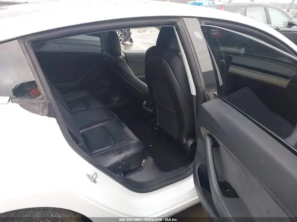 5YJ3E1EA8KF426500 2019 TESLA MODEL 3 - Image 8