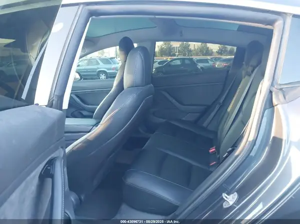 5YJ3E1EA8KF426920 2019 TESLA MODEL 3 - Image 8