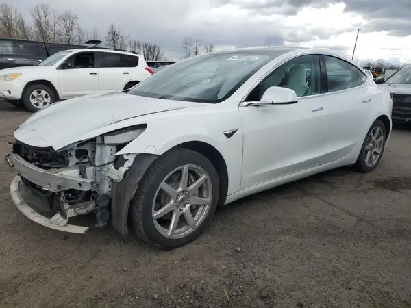 5YJ3E1EA8KF429400 2019 TESLA MODEL 3 - Image 1