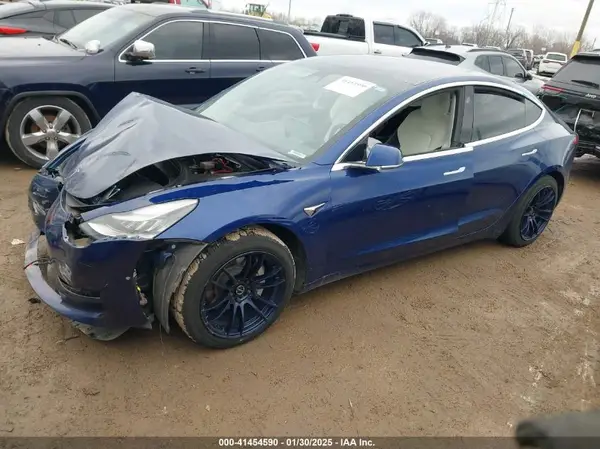 5YJ3E1EA8KF431762 2019 TESLA MODEL 3 - Image 2