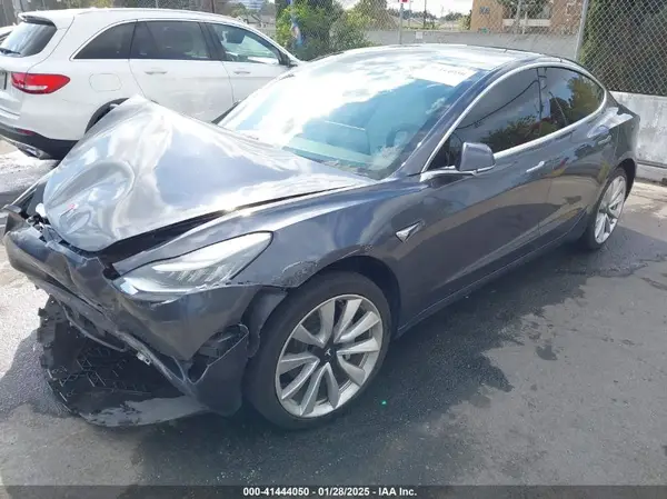 5YJ3E1EA8KF432023 2019 TESLA MODEL 3 - Image 2