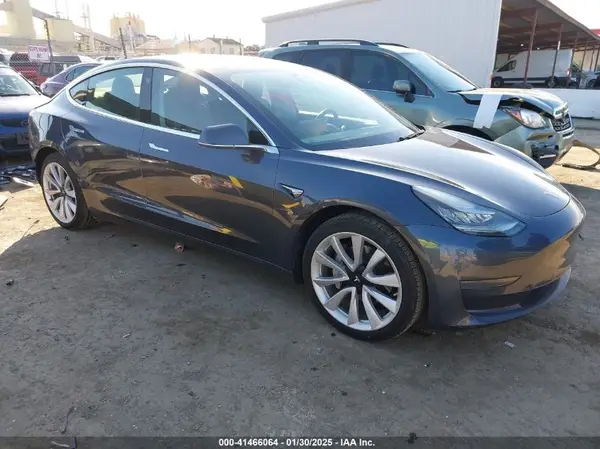 5YJ3E1EA8KF447296 2019 TESLA MODEL 3 - Image 1