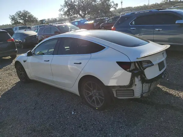5YJ3E1EA8KF449470 2019 TESLA MODEL 3 - Image 2