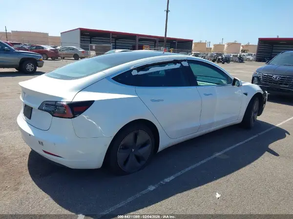 5YJ3E1EA8KF466768 2019 TESLA MODEL 3 - Image 2