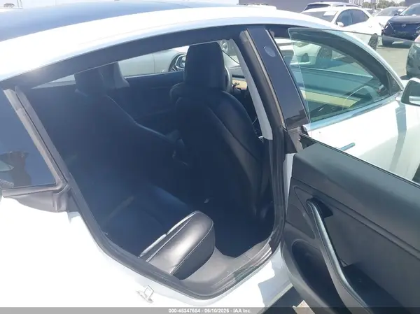 5YJ3E1EA8KF476555 2019 TESLA MODEL 3 - Image 8